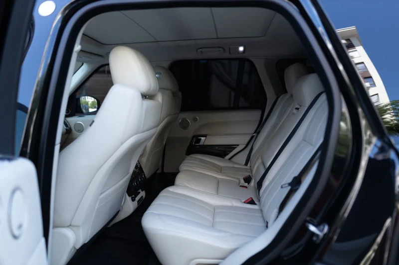 Land Rover Range rover Autobiography, снимка 8 - Автомобили и джипове - 52919510