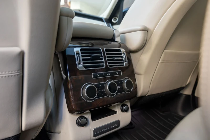 Land Rover Range rover Autobiography, снимка 15 - Автомобили и джипове - 52919510