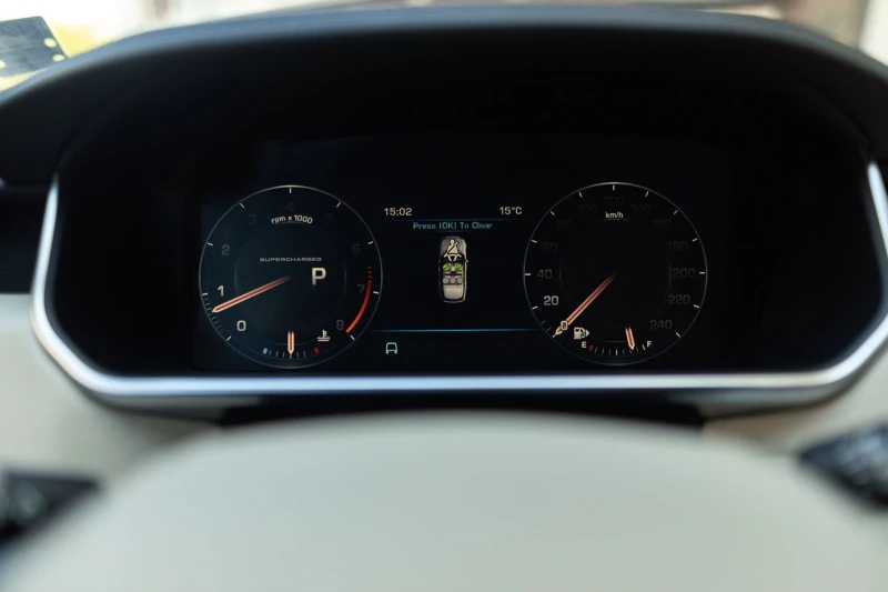 Land Rover Range rover Autobiography, снимка 12 - Автомобили и джипове - 52919510