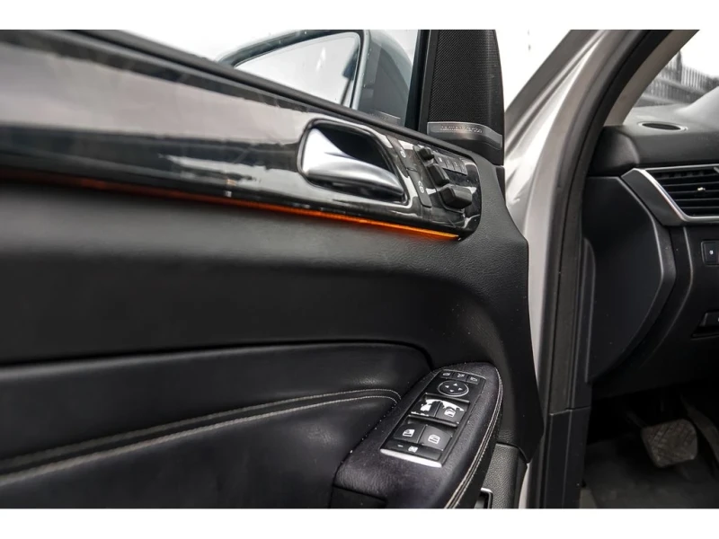 Mercedes-Benz ML 350 AMG panorama Harman&Kardon , снимка 7 - Автомобили и джипове - 52318049