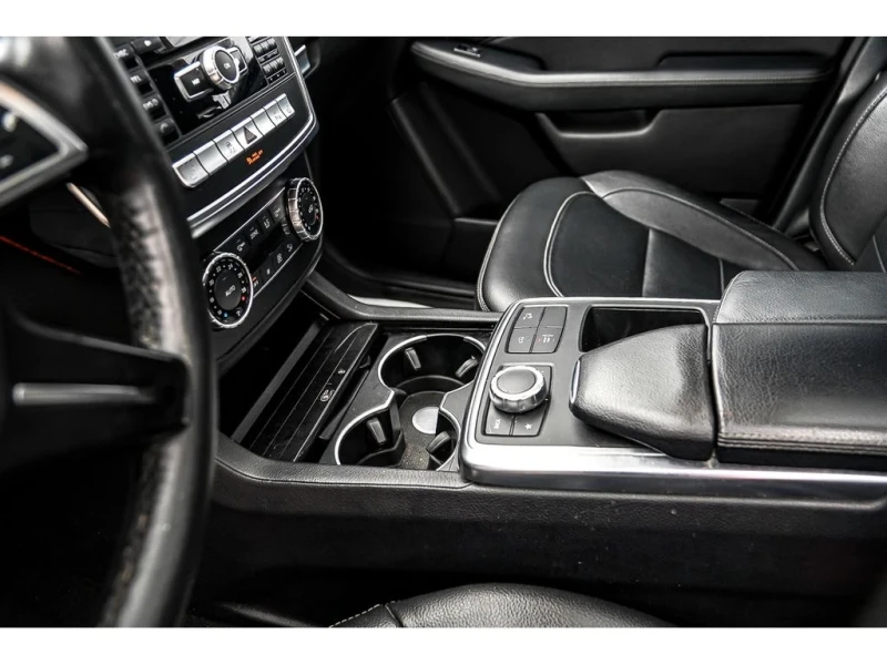 Mercedes-Benz ML 350 AMG panorama Harman&Kardon , снимка 9 - Автомобили и джипове - 52318049