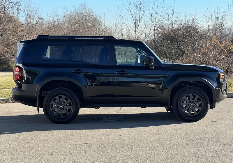 Toyota Land cruiser 250/2.8 D-4D/EXECUTIVE/360 CAMERA/7-МЕСТЕН/НАЛИЧЕН, снимка 7 - Автомобили и джипове - 52010649