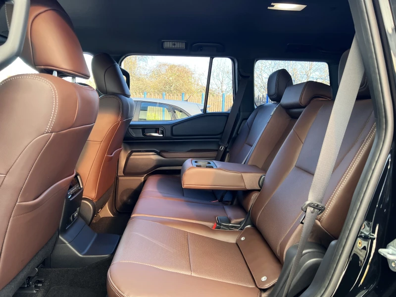 Toyota Land cruiser 250/2.8 D-4D/EXECUTIVE/360 CAMERA/7-МЕСТЕН/НАЛИЧЕН, снимка 14 - Автомобили и джипове - 52010649