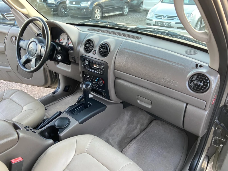 Jeep Cherokee 3.7RENEGAD LIMITED GAZ ГЪРЦИЯ , снимка 15 - Автомобили и джипове - 52266490