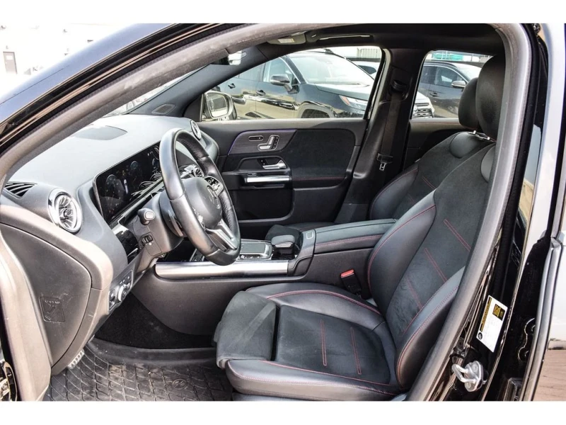 Mercedes-Benz GLA 250 AMG-pkg* 4Matic* Ambient* 360View* Масаж* Подгрев*, снимка 8 - Автомобили и джипове - 53024755