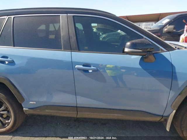 Toyota Rav4 HYBRID XSE, снимка 13 - Автомобили и джипове - 48221679