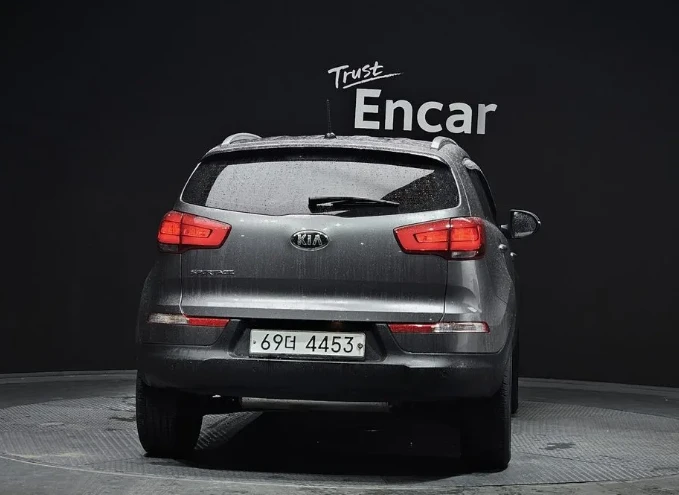 Kia Sportage 2.0 CRDi 4WD - изображение 4