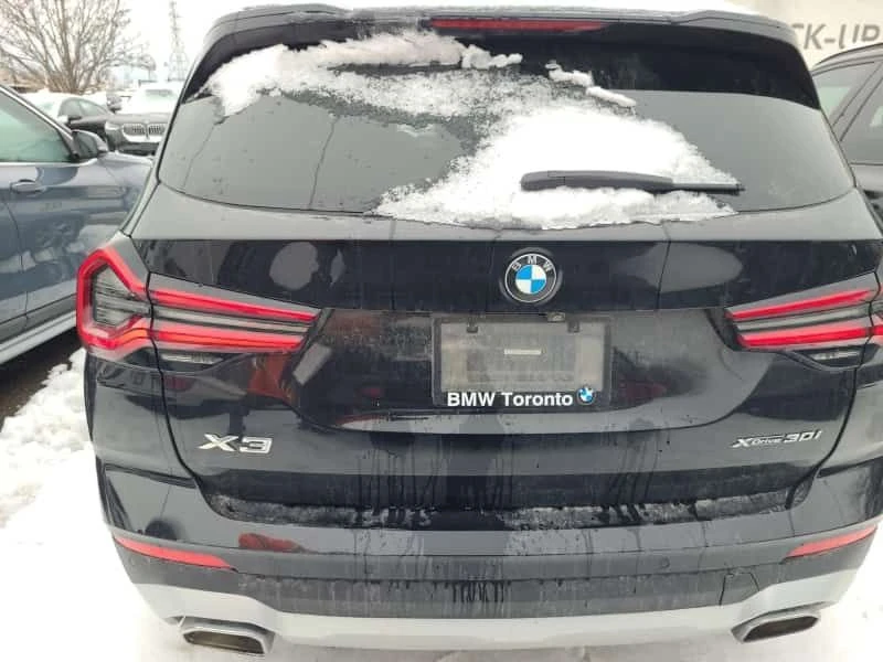 BMW X3 xDrive30i | PANO | KEYLESS | AMBIENT | CARFAX, снимка 17 - Автомобили и джипове - 53759684