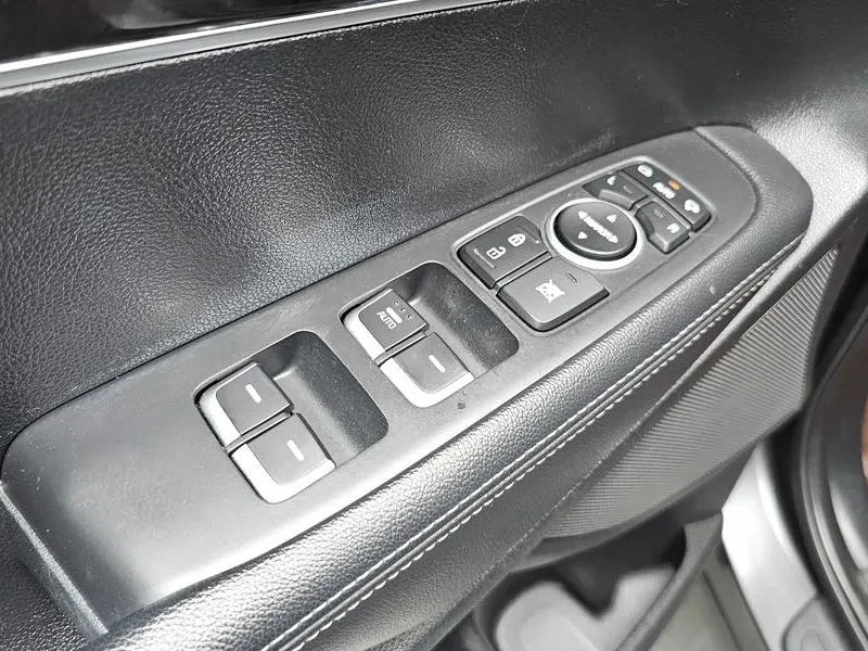 Kia Sorento Diesel 2.0 4Wd Noblesse, снимка 16 - Автомобили и джипове - 55748849
