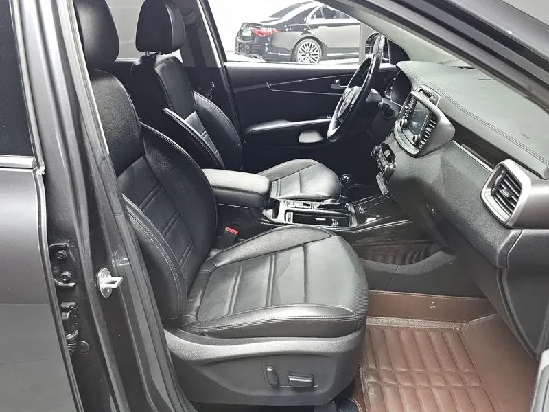 Kia Sorento Diesel 2.0 4Wd Noblesse, снимка 10 - Автомобили и джипове - 55748849