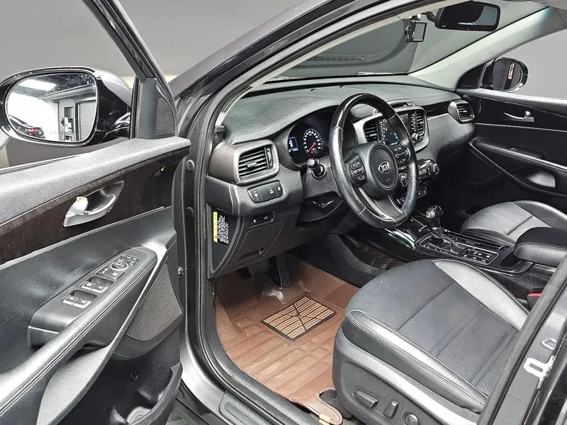 Kia Sorento Diesel 2.0 4Wd Noblesse, снимка 11 - Автомобили и джипове - 55748849