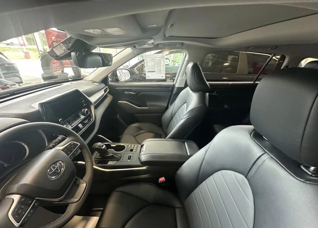 Toyota Highlander HYBRID * КАМЕРА * AWD * 8 МЕСТЕН * CARFAX * НОВ * , снимка 3 - Автомобили и джипове - 54693668