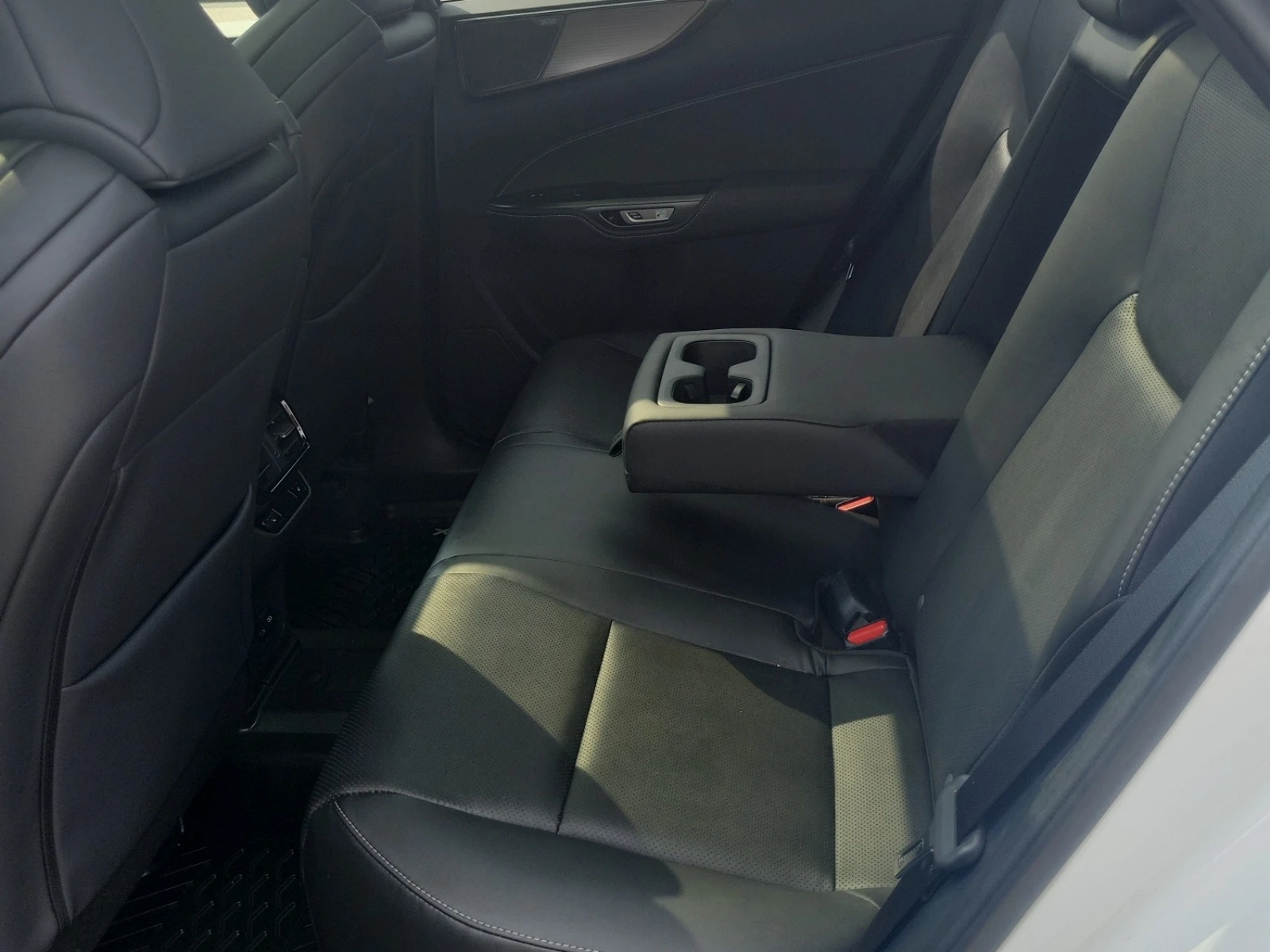 Lexus NX 350 2.4T * F SPORT * ����� * AWD * CARFAX *  | Mobile.bg � ����������� 10