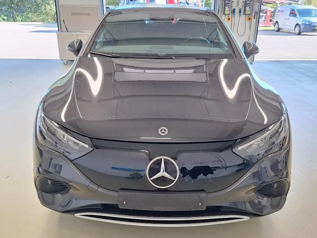 Mercedes-Benz EQE 300 BUSINESS LINE PANO LED LEATHER NAVI, снимка 2 - Автомобили и джипове - 56220066