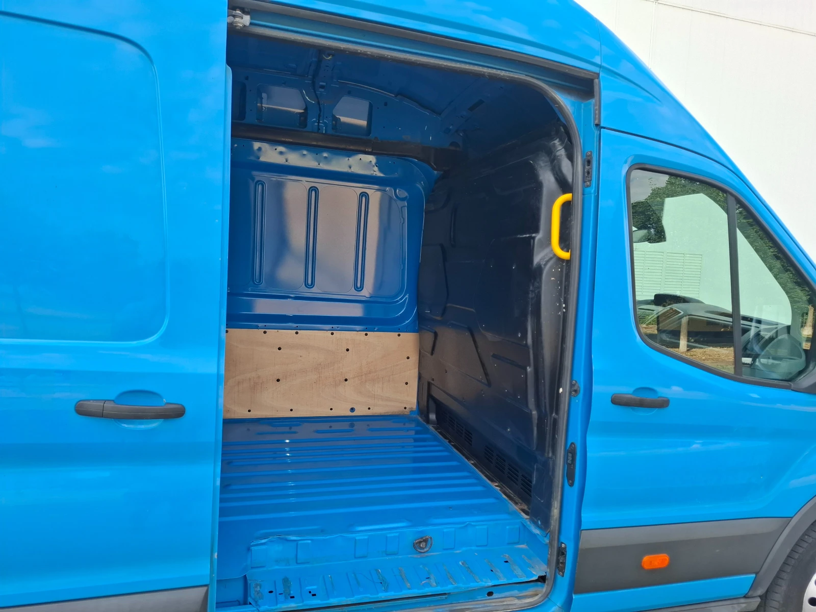 Ford Transit 2.2 Двойна гума/Камера - изображение 10
