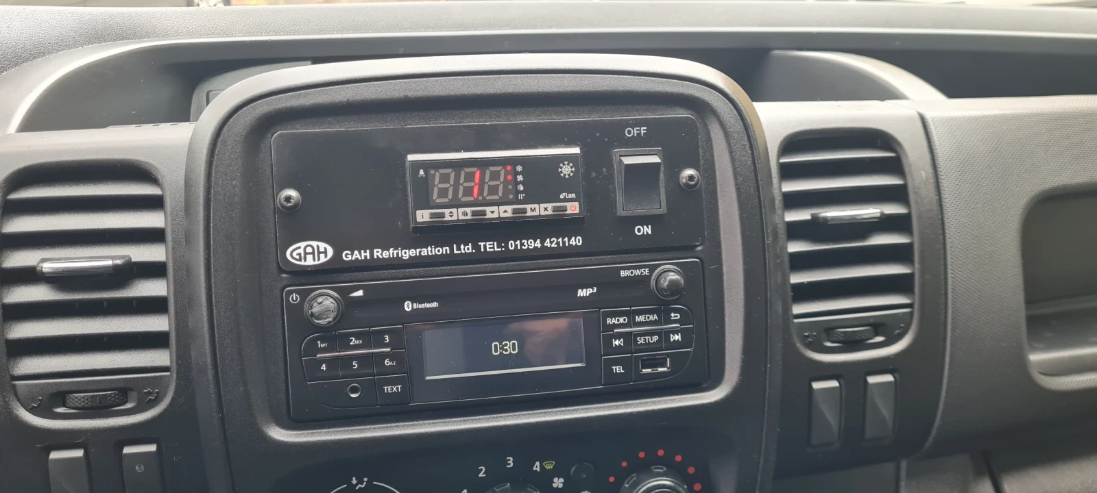 Renault Trafic 1.6 DCI 120  ХЛАДИЛЕН - изображение 8