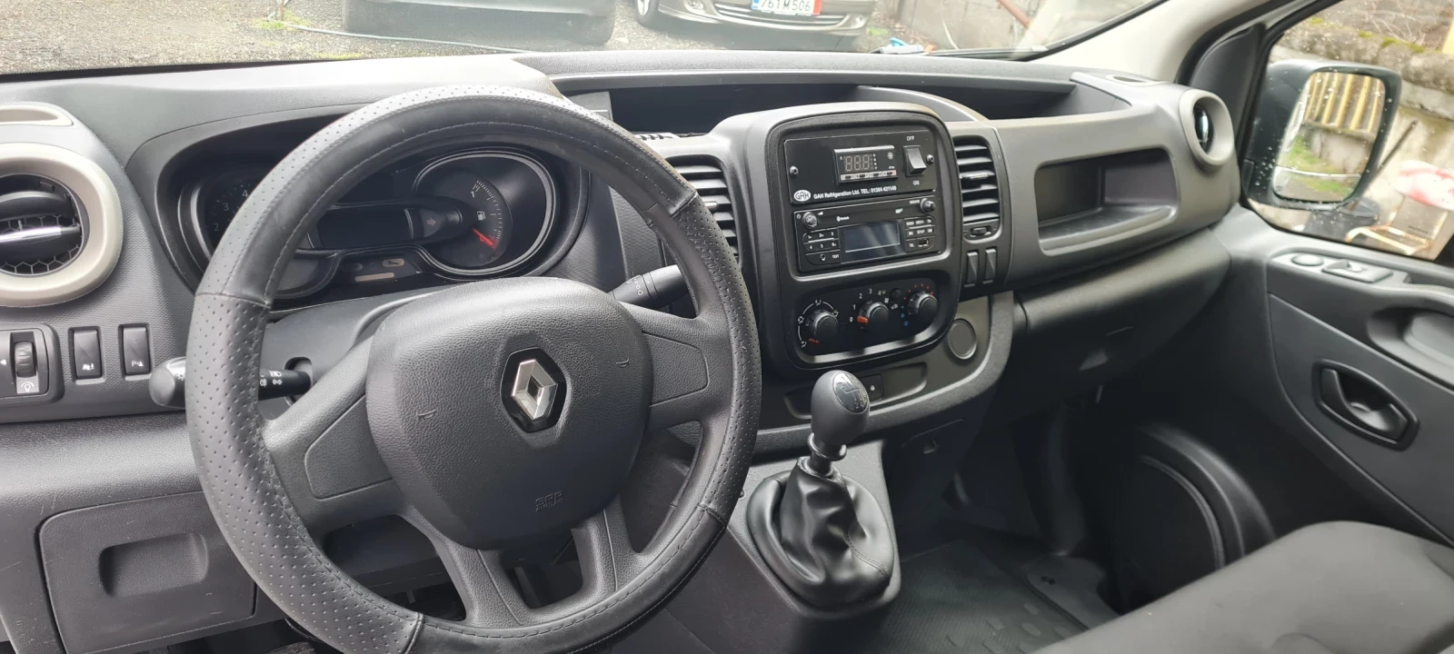 Renault Trafic 1.6 DCI 120  ХЛАДИЛЕН - изображение 7