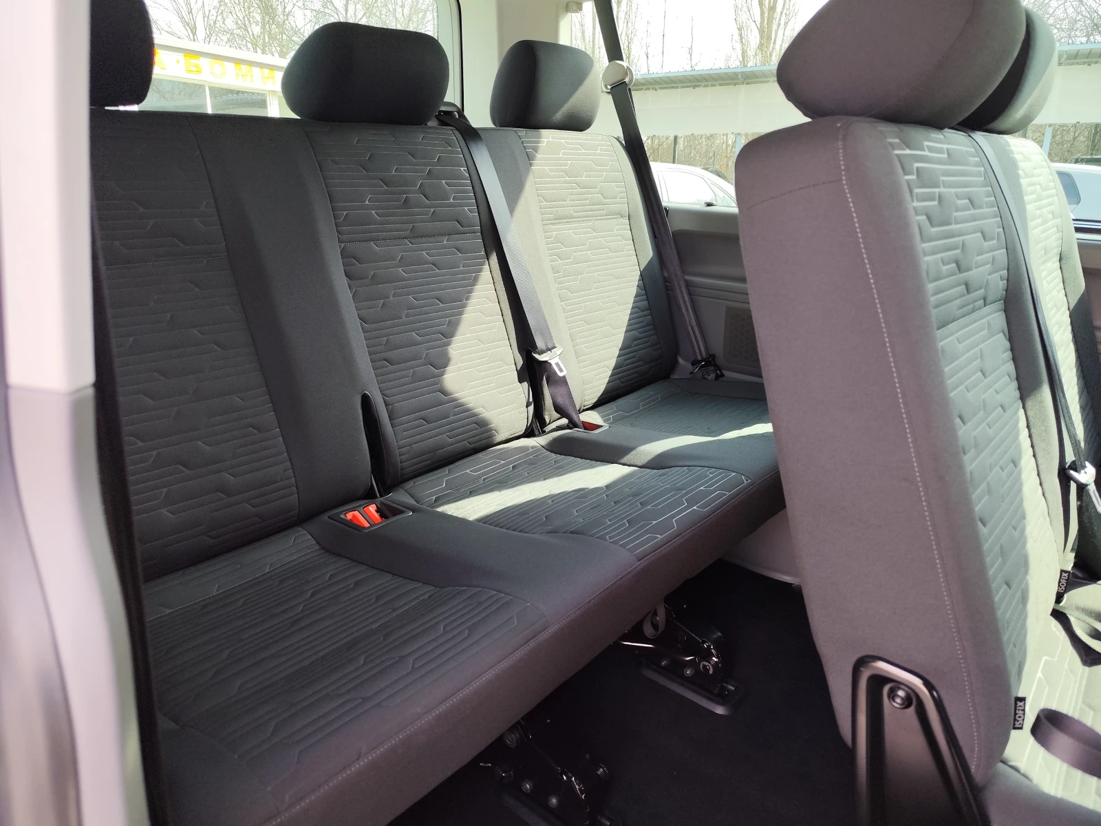 VW Transporter CARAVELLE* 2.0TDi* 9 MECTA* 4 MOTION* DSG* EURO6D*, снимка 12 - Бусове и автобуси - 53705729