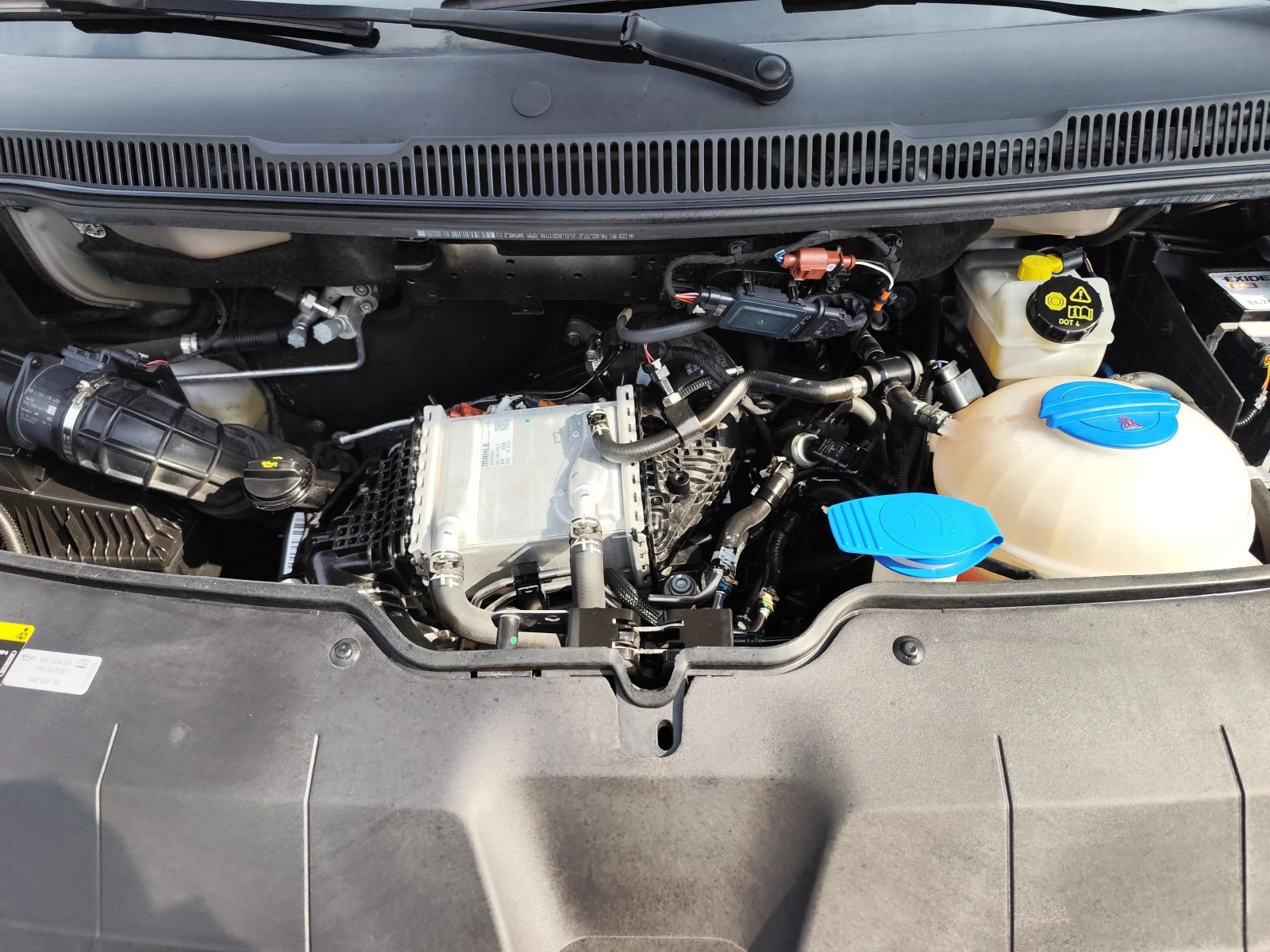 VW Transporter CARAVELLE* 2.0TDi* 9 MECTA* 4 MOTION* DSG* EURO6D*, снимка 16 - Бусове и автобуси - 53705729