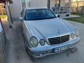 Mercedes-Benz E 220 CDI, снимка 3