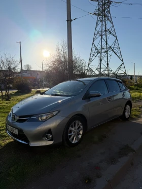 Toyota Auris 1.3, снимка 1