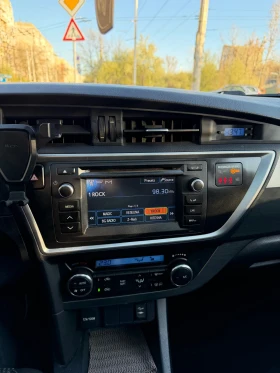 Toyota Auris 1.3 - 7800 € / 15255.47 лв. - 41997953 9