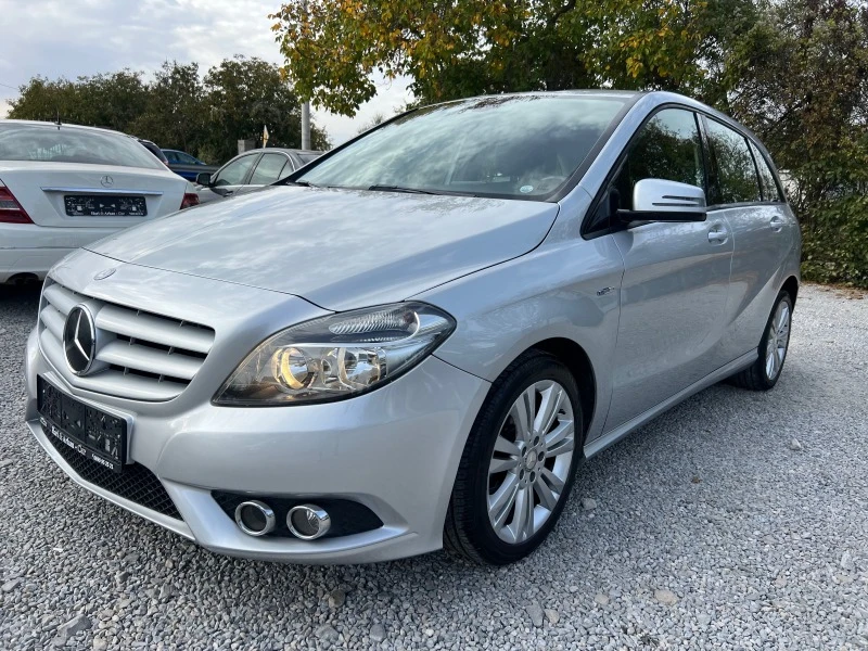 Mercedes-Benz B 180 CDI-EXECUTIVE-НАВИ-6СКОРОСТИ, снимка 1 - Автомобили и джипове - 42610201