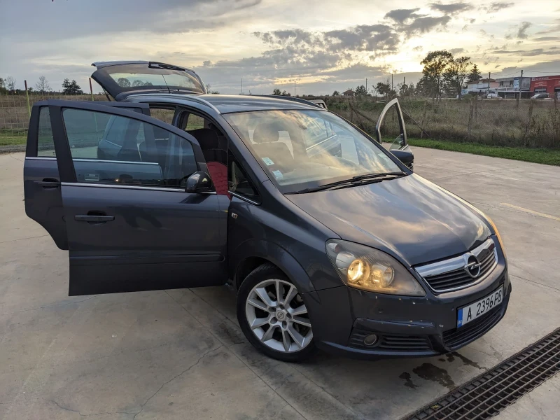 Opel Zafira 1.9 CDTI 120 к.с., снимка 5 - Автомобили и джипове - 47474548