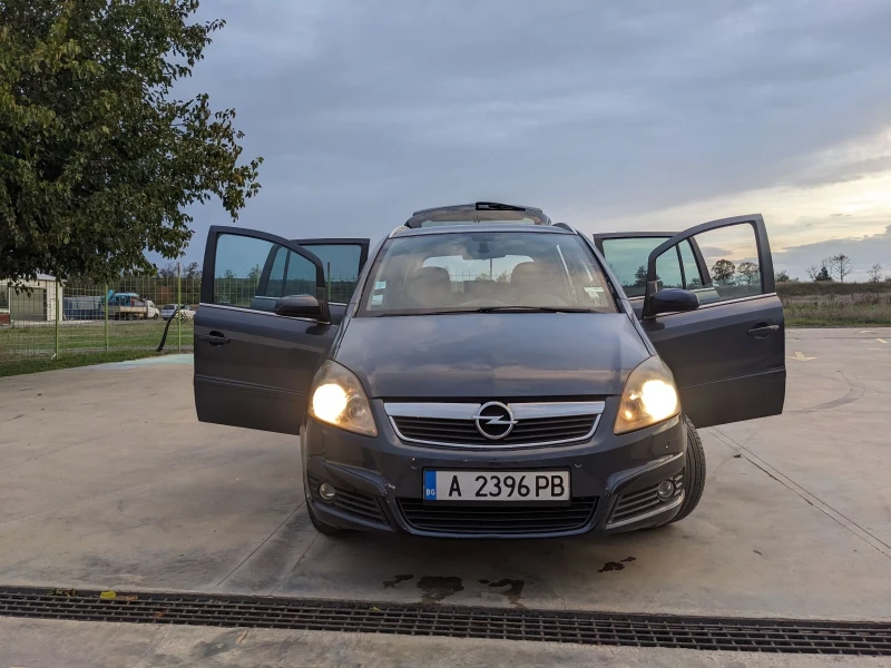 Opel Zafira 1.9 CDTI 120 к.с., снимка 4 - Автомобили и джипове - 47474548