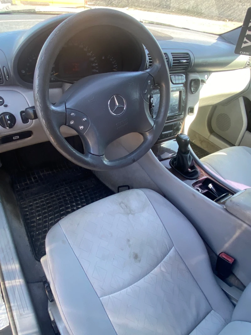 Mercedes-Benz C 220 2.2 , снимка 7 - Автомобили и джипове - 47863592