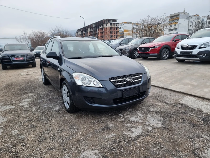 Kia Ceed 1.6I, снимка 9 - Автомобили и джипове - 48481520