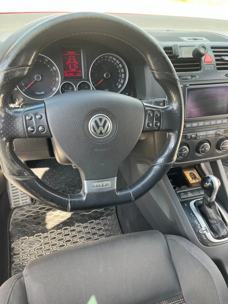 VW Golf 5 GTI 300-HP, снимка 5 - Автомобили и джипове - 48780709