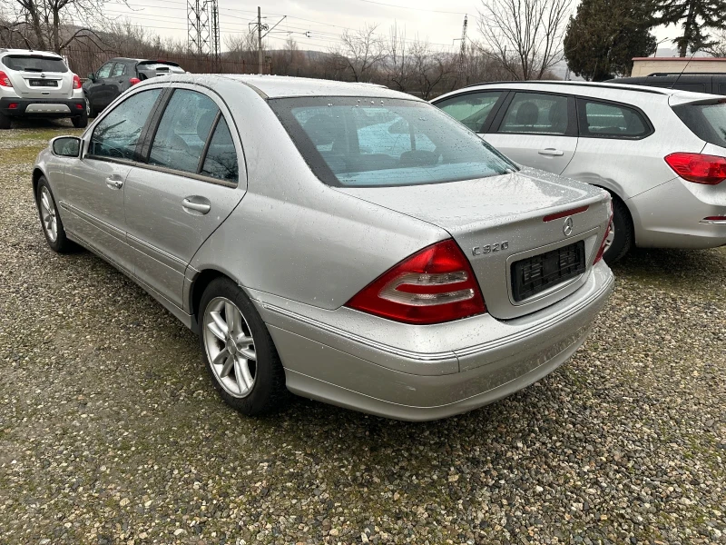 Mercedes-Benz C 320 i* Avantgarde* Автоматик* Кожа* Navi* , снимка 2 - Автомобили и джипове - 49164020