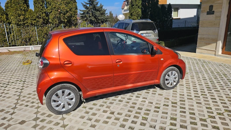 Toyota Aygo, снимка 3 - Автомобили и джипове - 49435429