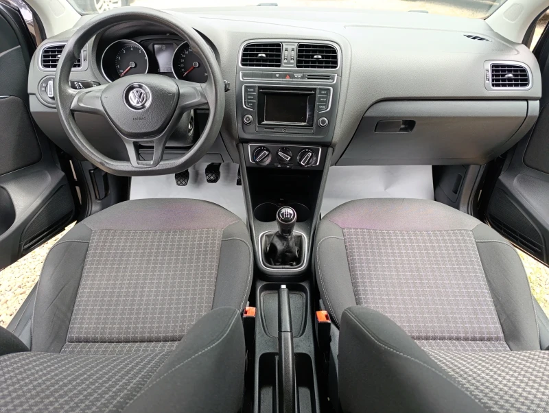 VW Polo  BENZIN, снимка 14 - Автомобили и джипове - 51216321