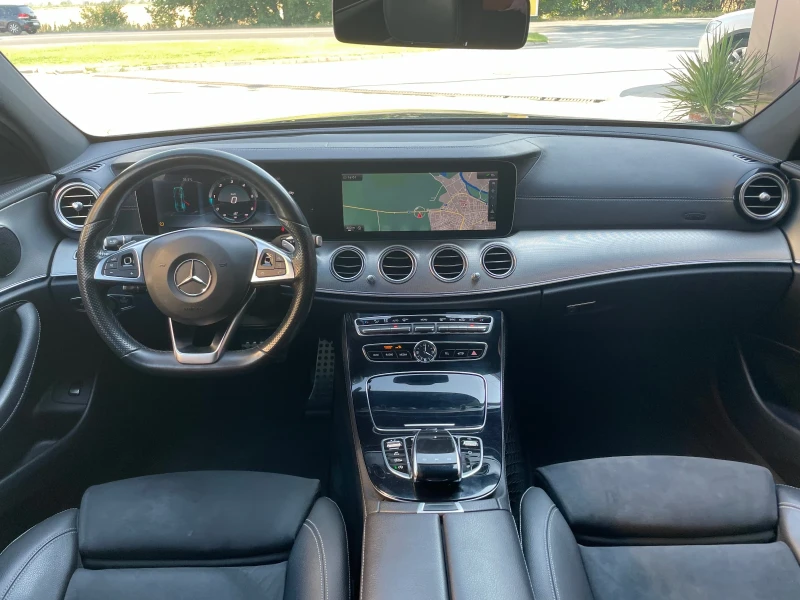 Mercedes-Benz E 220 63AMG OPTIC-LED-HEAD UP-ПОДГРЕВ-360cam-SPORT, снимка 11 - Автомобили и джипове - 51295440