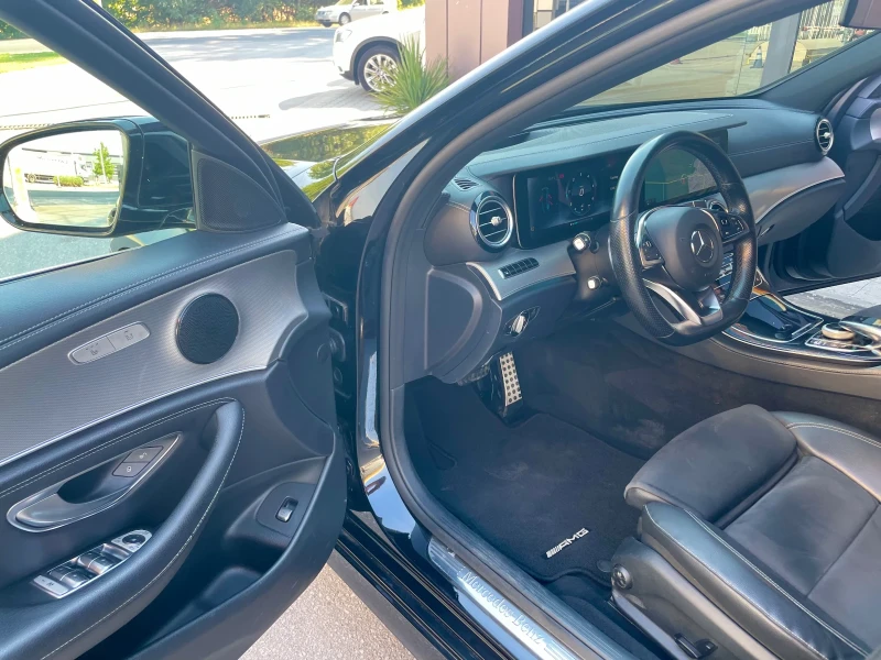 Mercedes-Benz E 220 63AMG OPTIC-LED-HEAD UP-ПОДГРЕВ-360cam-SPORT, снимка 9 - Автомобили и джипове - 51295440