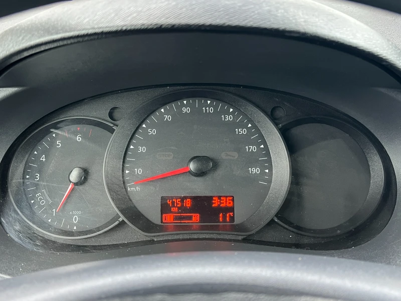 Renault Kangoo 1.5dCi 47000km, снимка 13 - Автомобили и джипове - 52567193