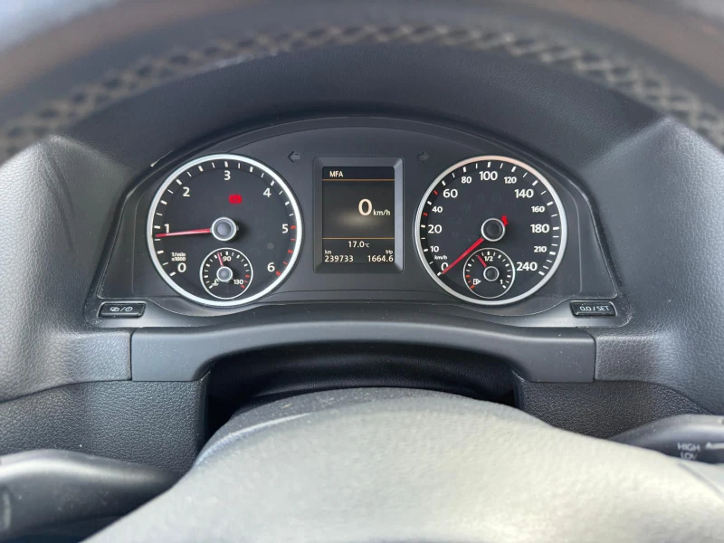 VW Golf Plus 1.4tsi, снимка 12 - Автомобили и джипове - 52615959