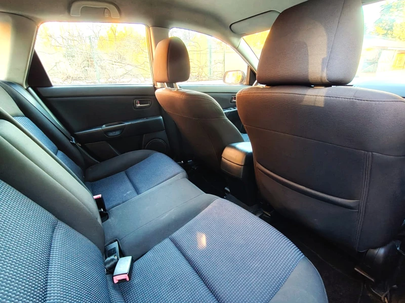 Mazda 3 1.6D, снимка 11 - Автомобили и джипове - 52878216