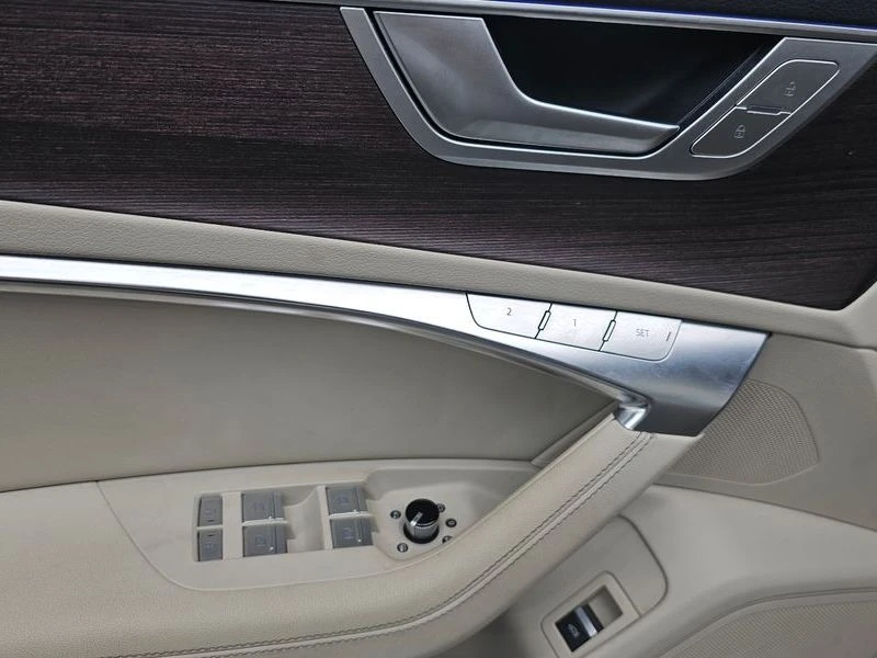 Audi A7 3.0 DMG Automatic, снимка 17 - Автомобили и джипове - 55959328