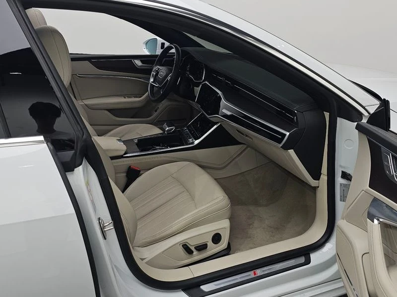 Audi A7 3.0 DMG Automatic, снимка 10 - Автомобили и джипове - 55959328