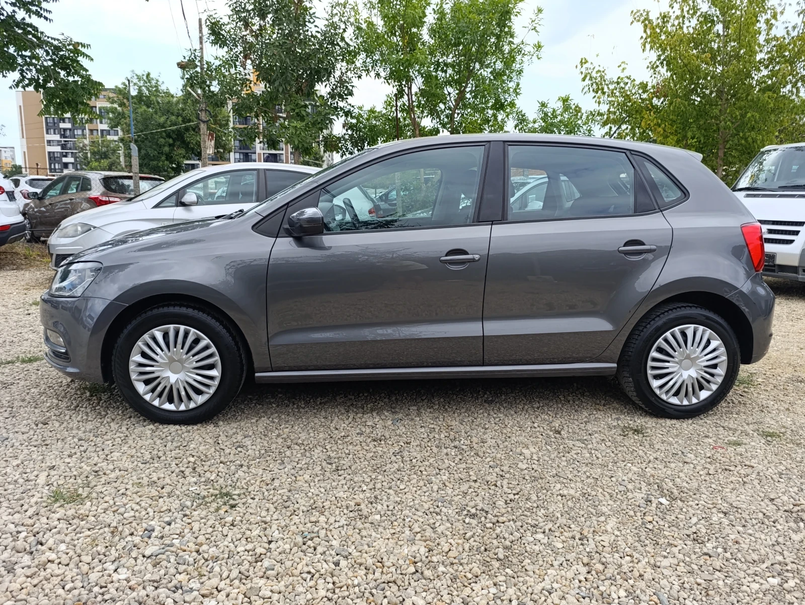 VW Polo  BENZIN - изображение 4
