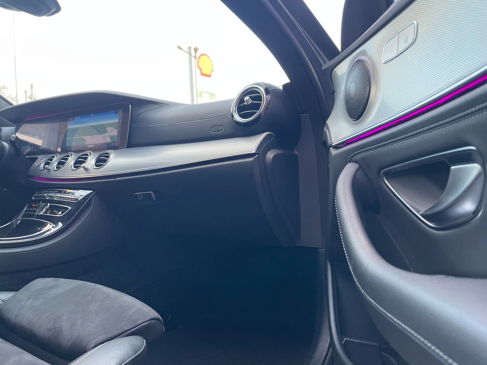 Mercedes-Benz E 220 63AMG OPTIC-LED-HEAD UP-ПОДГРЕВ-360cam-SPORT | Mobile.bg — изображение 14