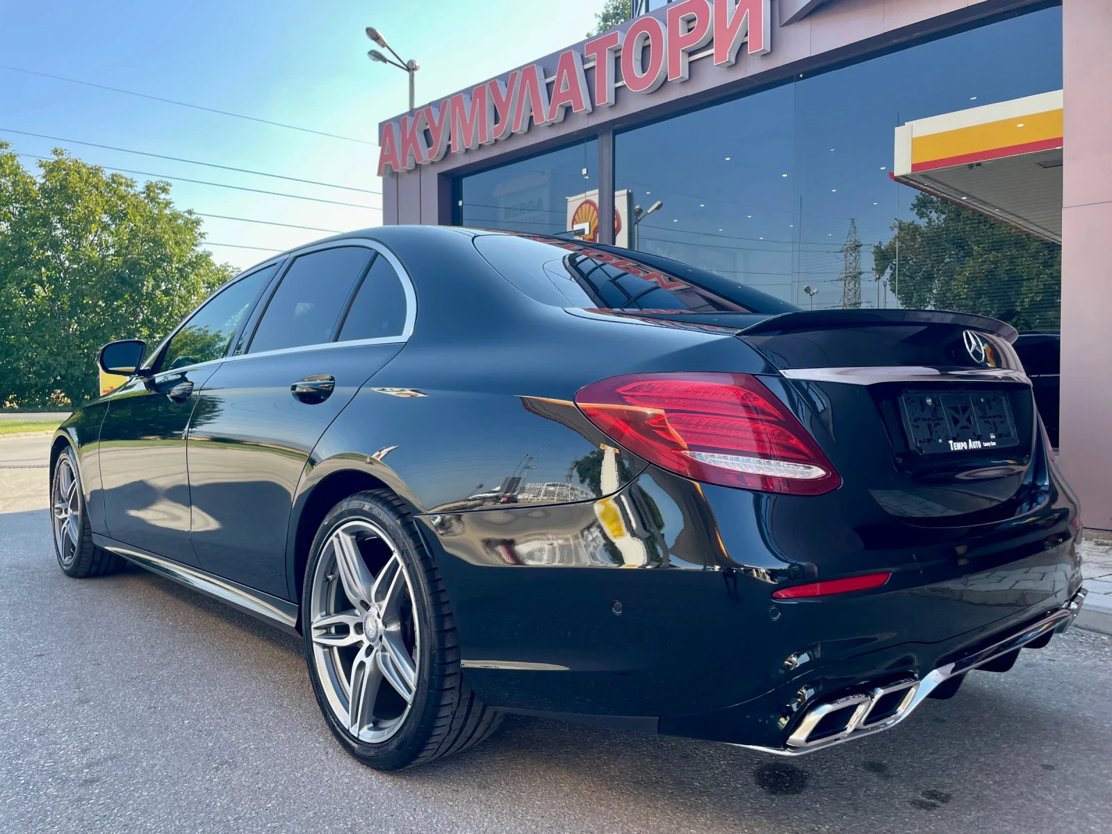 Mercedes-Benz E 220 63AMG OPTIC-LED-HEAD UP-ПОДГРЕВ-360cam-SPORT - изображение 4