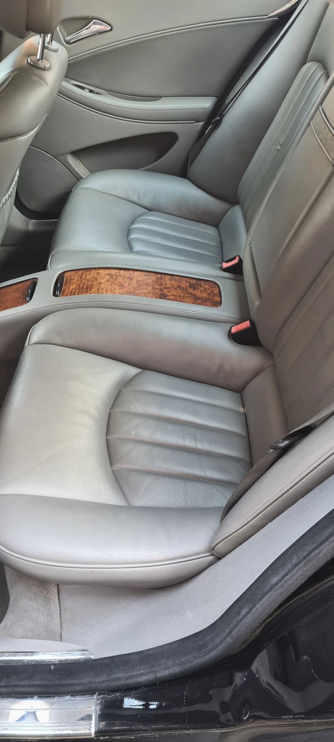 Mercedes-Benz CLS 320  - изображение 8