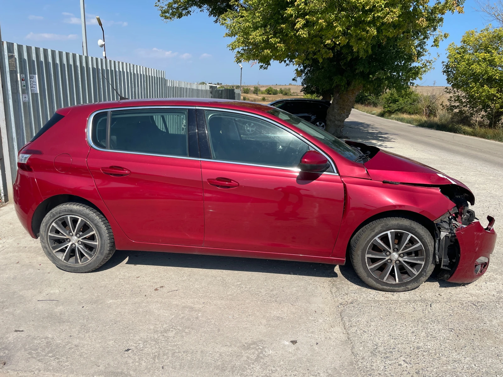 Peugeot 308 1.6 Blue HDI - изображение 5