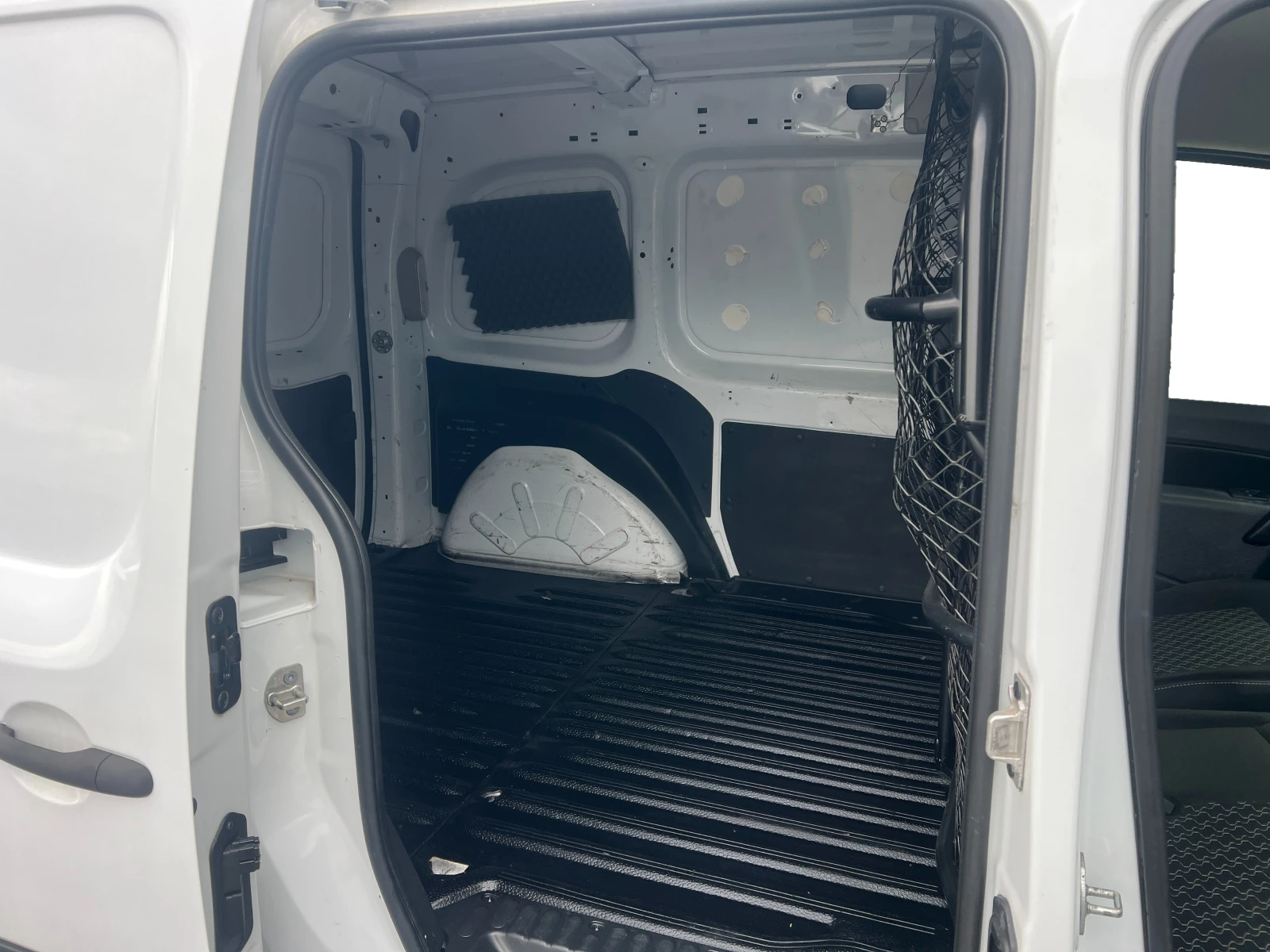 Renault Kangoo 1.5dCi 47000km - изображение 10