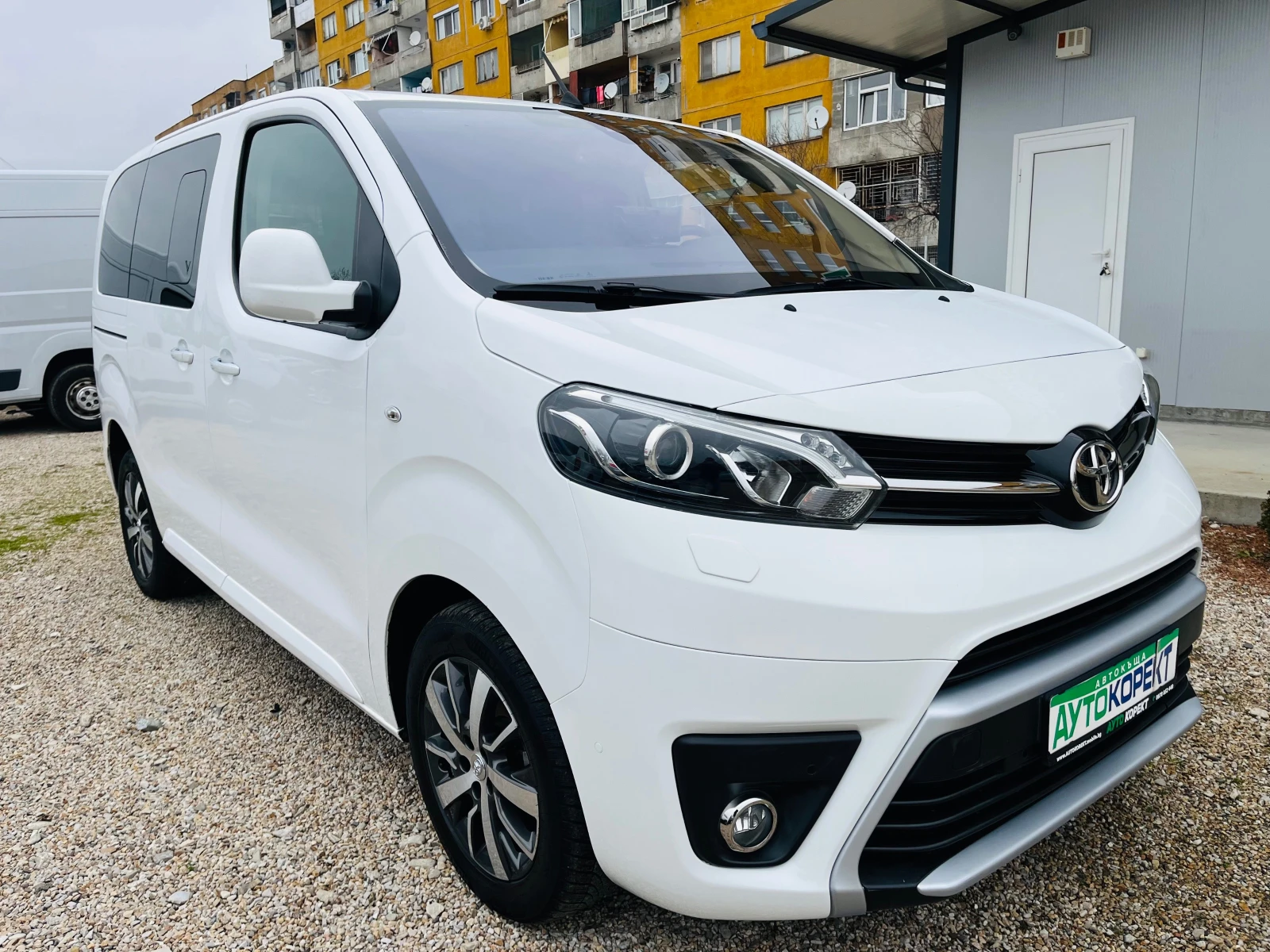 Toyota Proace City Verso 1.6 HDI NAVI-TOP-8 ����� | Mobile.bg � ����������� 1