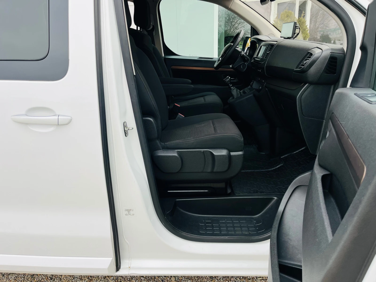 Toyota Proace City Verso 1.6 HDI NAVI-TOP-8 ����� | Mobile.bg � ����������� 11